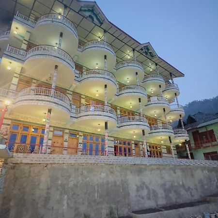 Hotel Eyesky, Tosh Extérieur photo