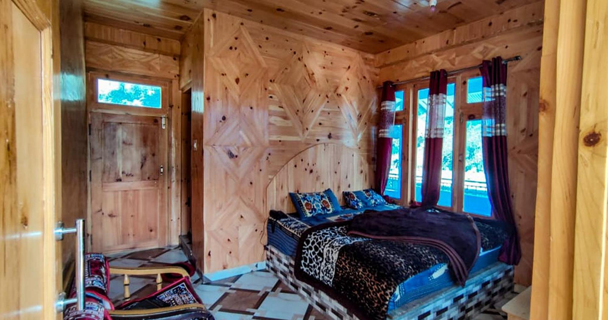 Hotel Eyesky, Tosh Extérieur photo