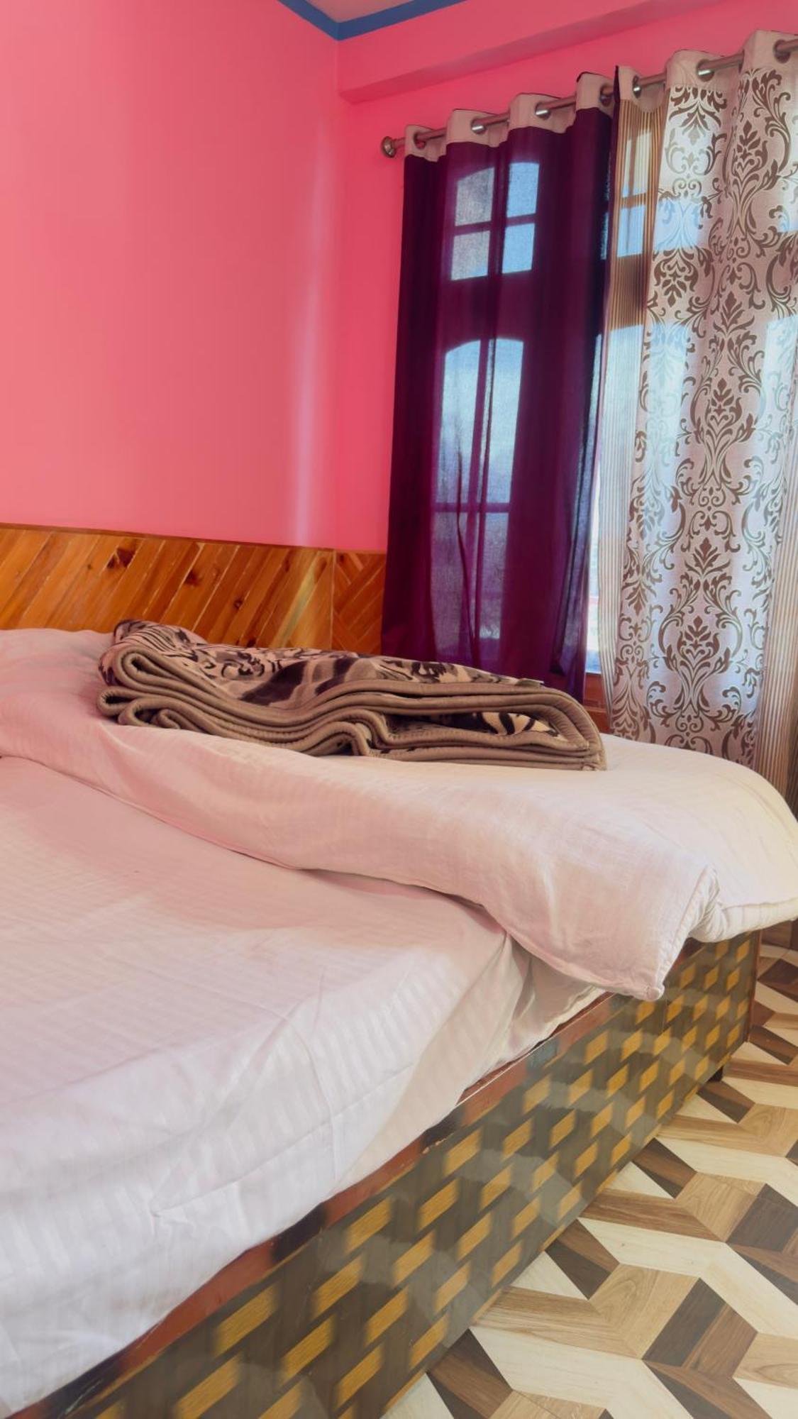 Hotel Eyesky, Tosh Extérieur photo