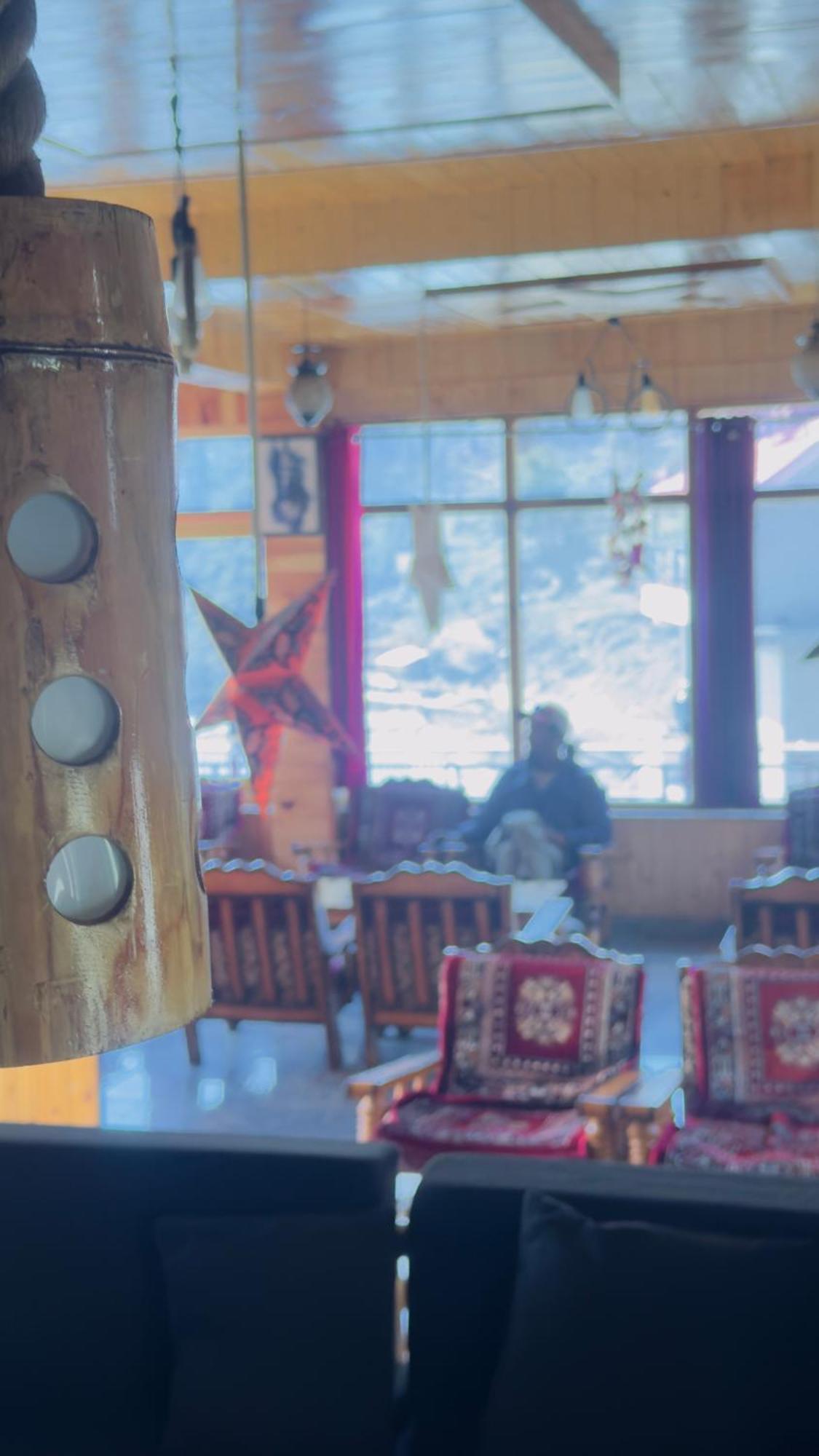 Hotel Eyesky, Tosh Extérieur photo