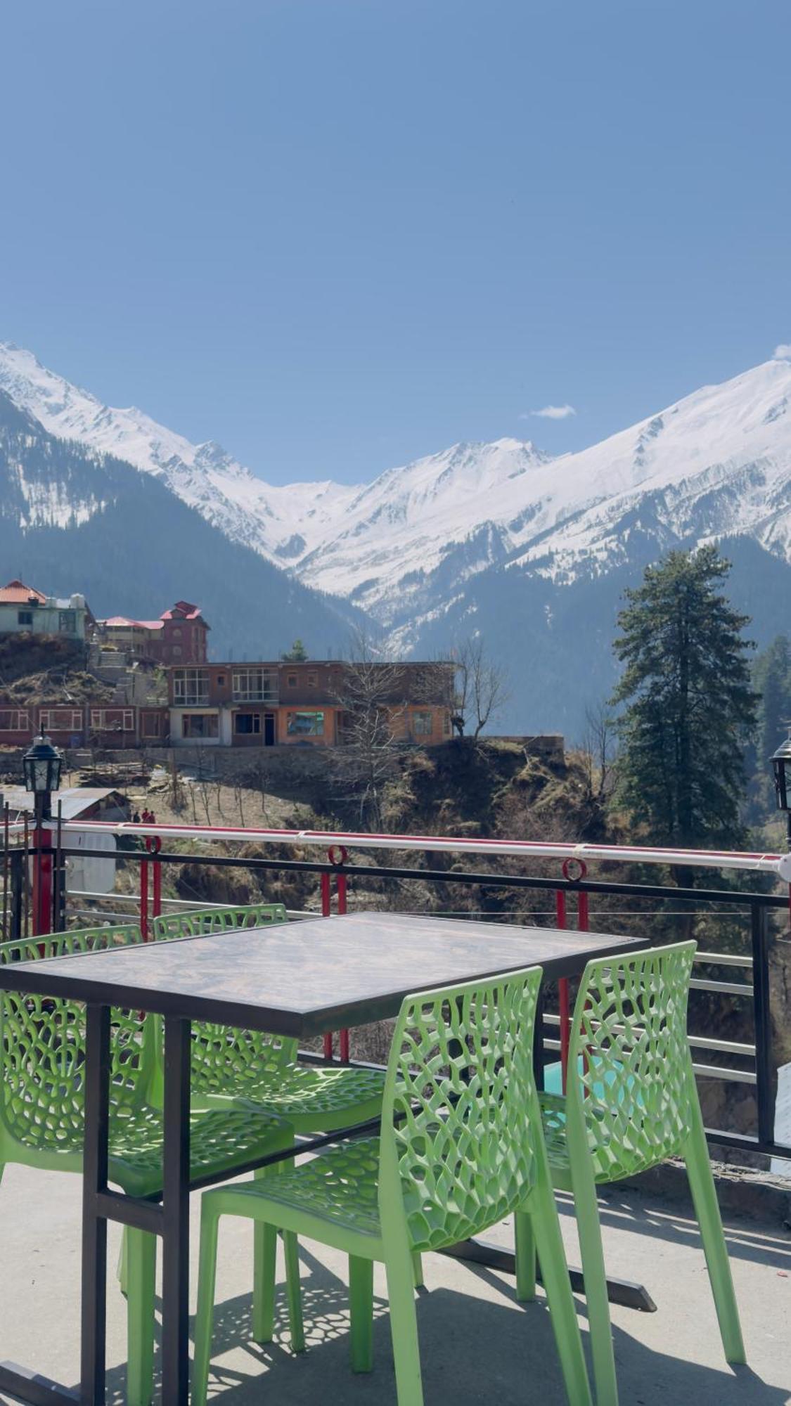 Hotel Eyesky, Tosh Extérieur photo