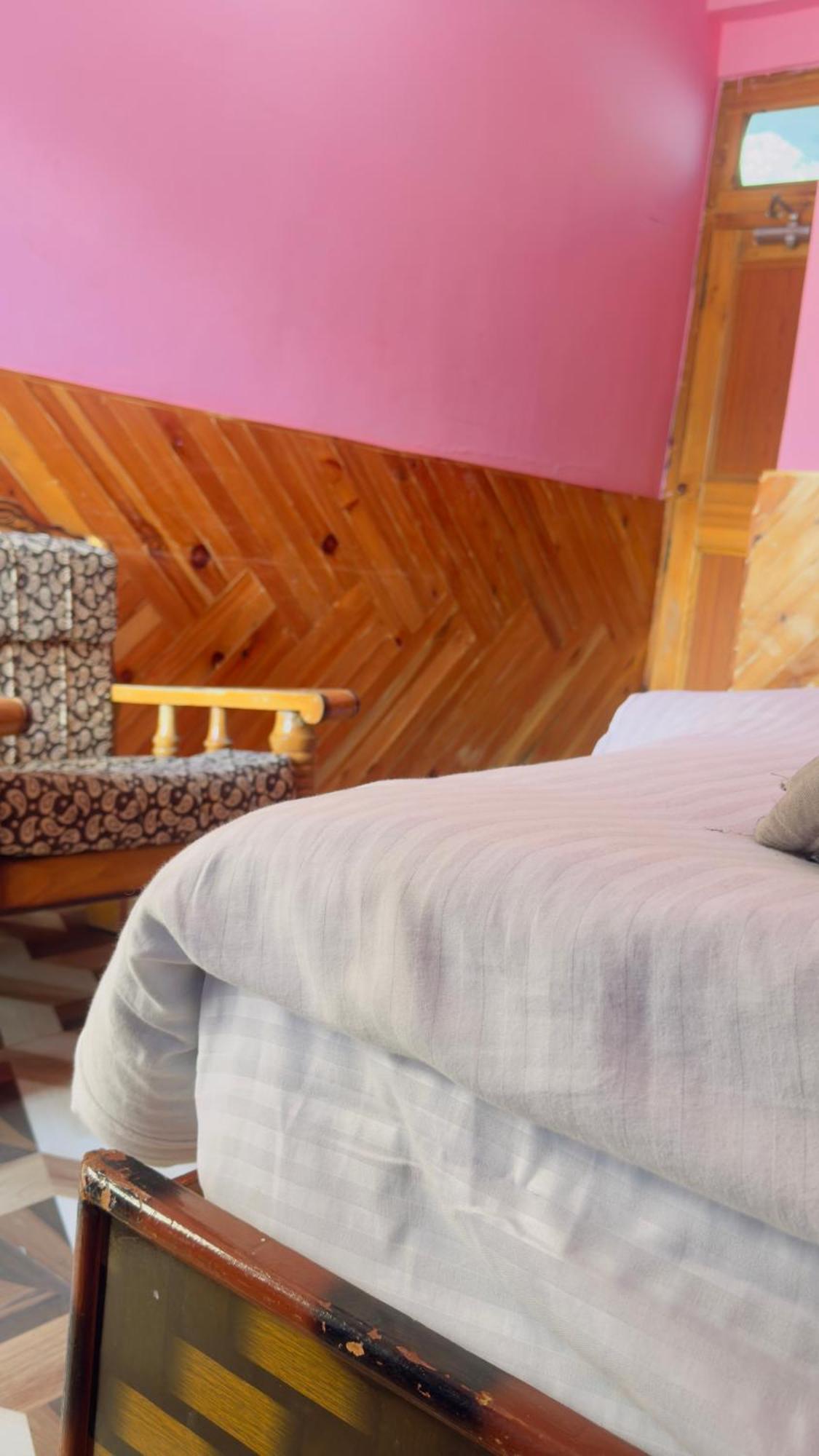 Hotel Eyesky, Tosh Extérieur photo