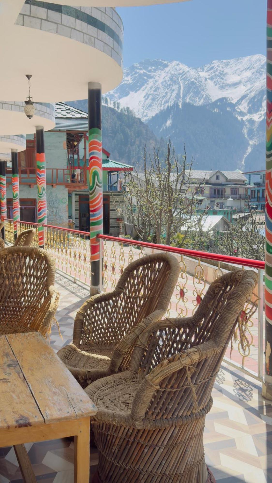 Hotel Eyesky, Tosh Extérieur photo