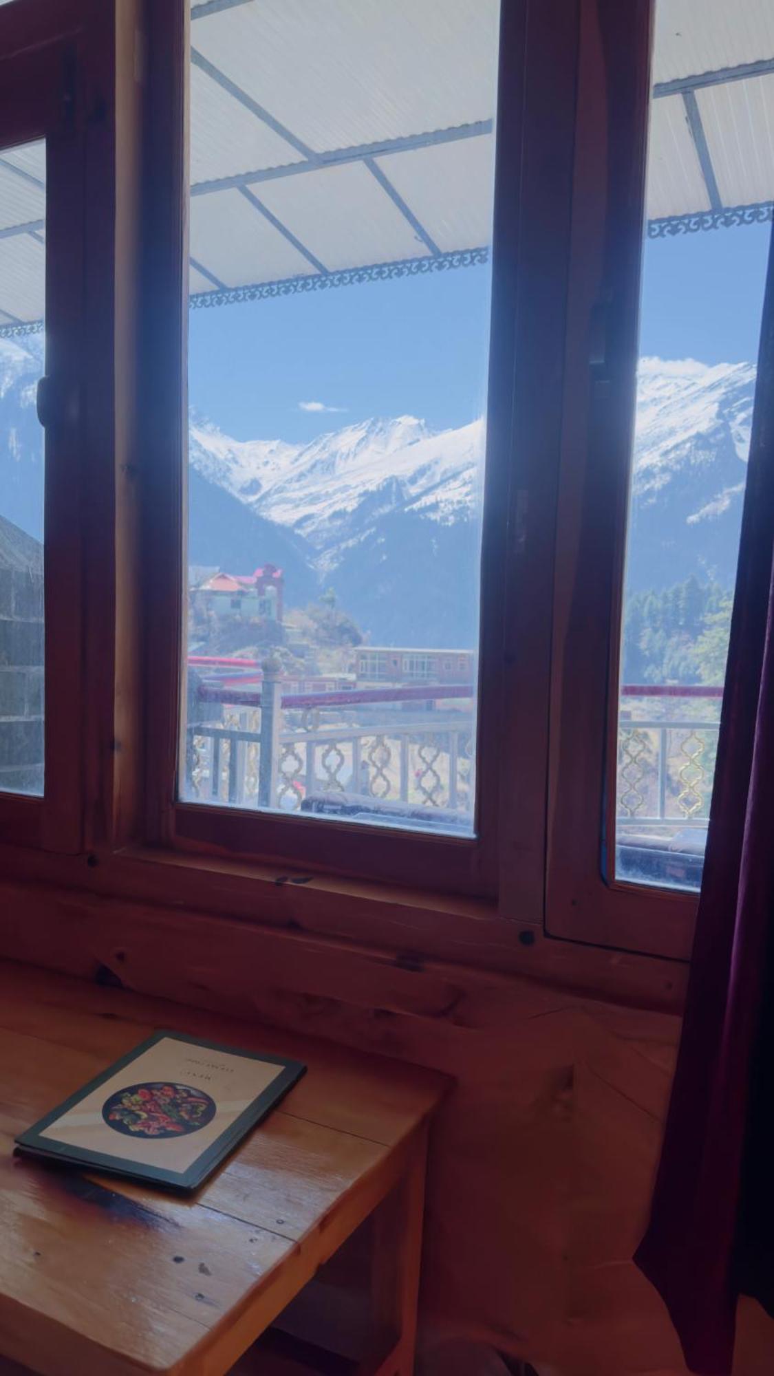 Hotel Eyesky, Tosh Extérieur photo