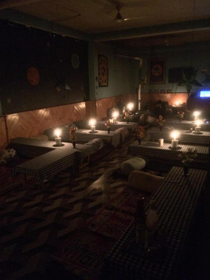 Hotel Eyesky, Tosh Extérieur photo